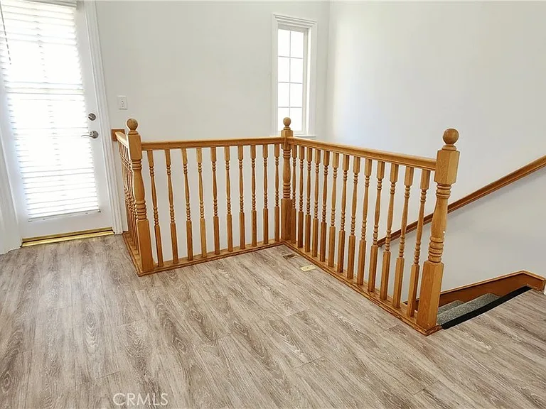 1675 Gramercy Ave — Photo 11
