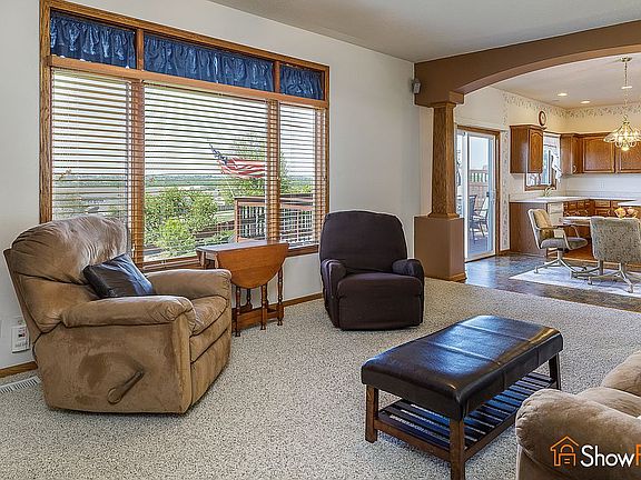 5th image of 7023 Carey Ct