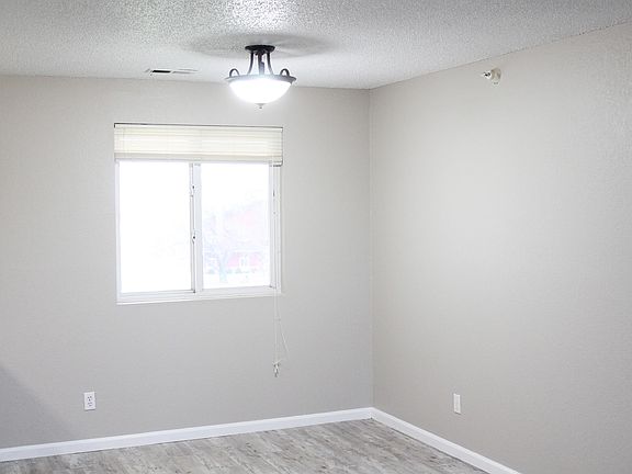 2nd image of 1201 S Hutchins Ave APT 304