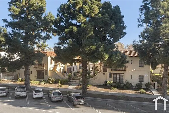 1 bed, 700 sqft, $1,725 — Photo 1