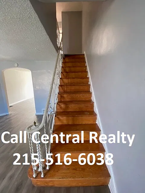 3 bed, $1,600 — Photo 2