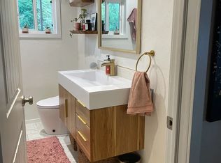 12249 SE Oatfield Rd #A, Portland, OR 97222