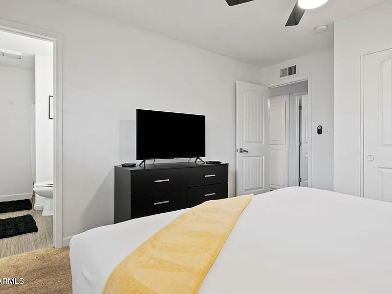 8336 E Sells Dr — Photo 19
