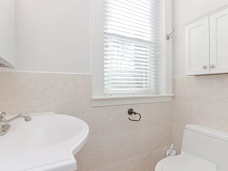 25 Green St #1 — Photo 22