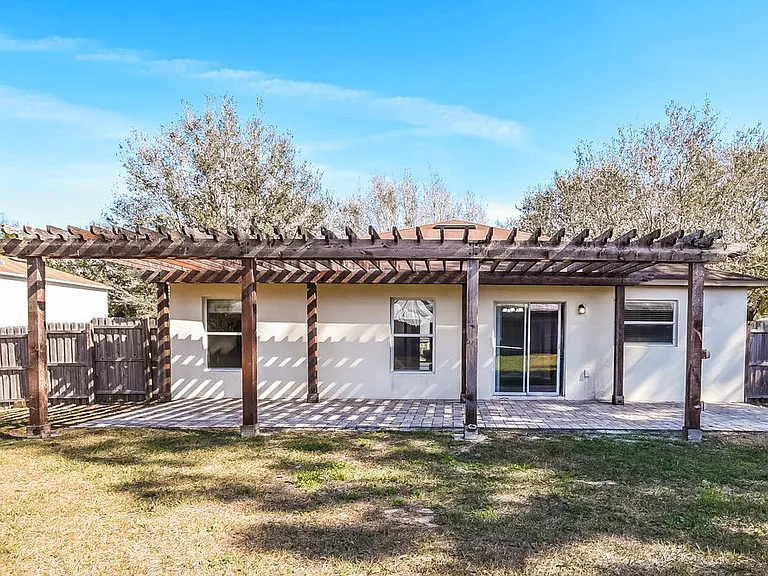 2050 Wavy Leaf Ct — Photo 16