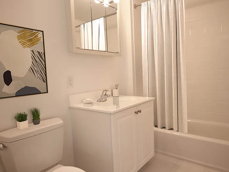 Norwest Woods Apartment — Photo 54