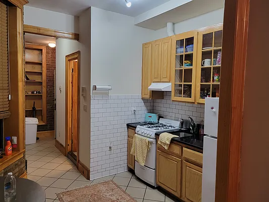 Rented by Douglas Elliman | media 15