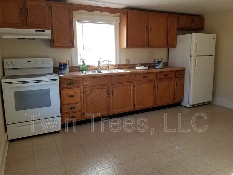 560 Old Bethel Rd #B — Photo 4