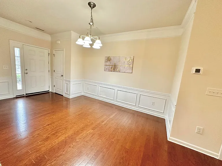 1143 Kingston Grove Dr — Photo 7