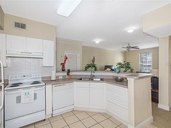 4th image of 215 Longview Ave APT 102