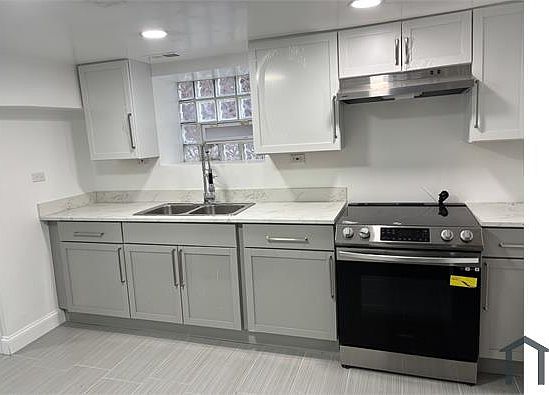 1st image of 11163 S Vernon Ave APT 3