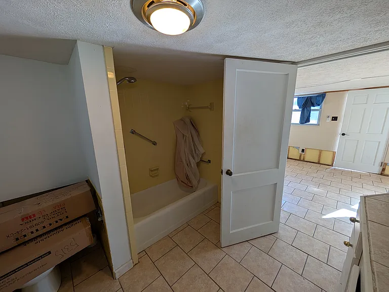 115 Lake Dr — Photo 18
