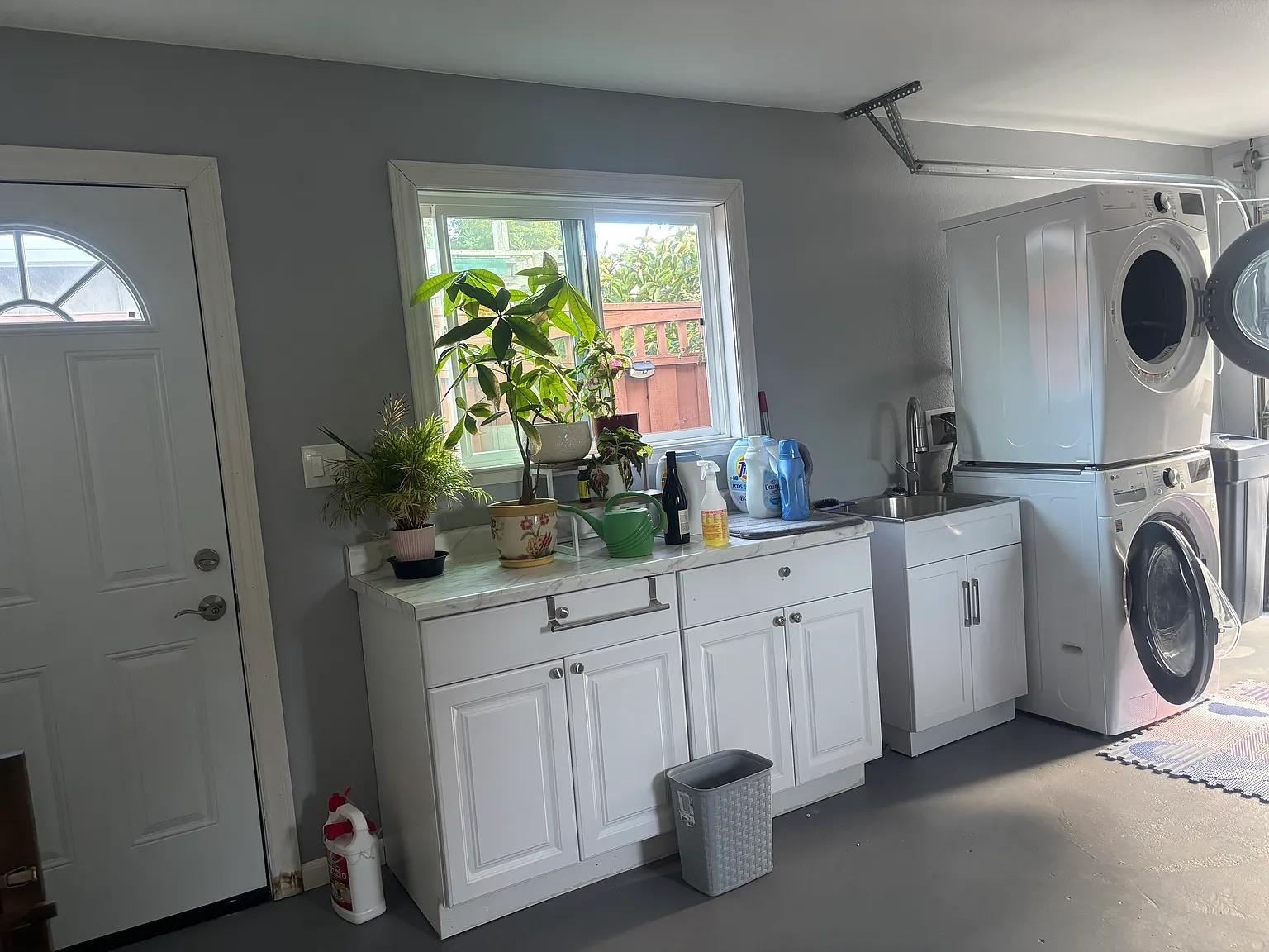 3 bed, 1.5 bath, 1140 sqft, $4,500 — Photo 2
