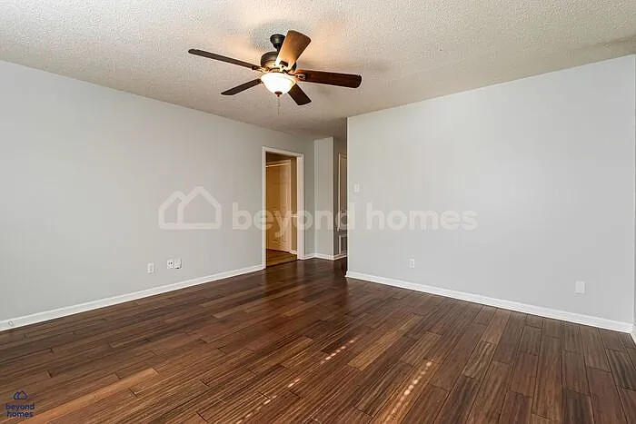 600 Hemphill Rd — Photo 4