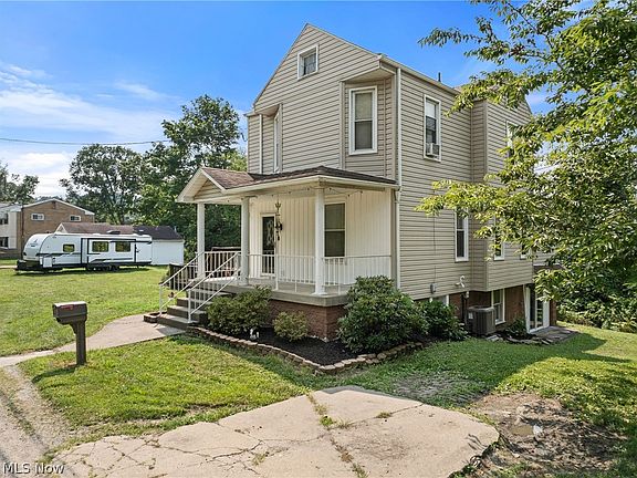 3rd image of 67662 Broadway Ave