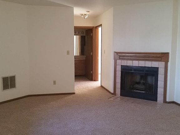 5th image of 7048 N Lincolnshire Cir #7048