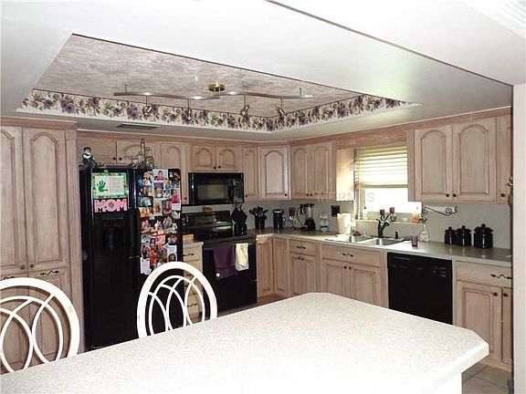 4th image of 2803 Eagle Run Cir N