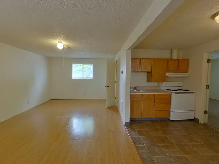 502 E 15th Ave — Photo 5