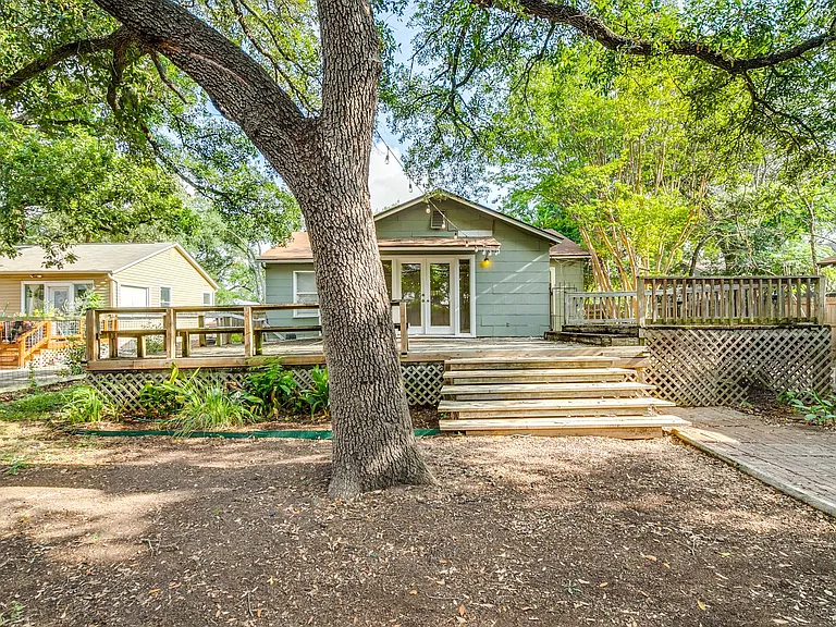 136 Harmon Dr — Photo 25