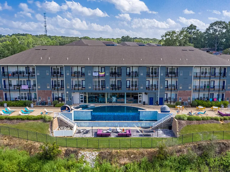The Bluff at Waterworks Landing — Photo 2