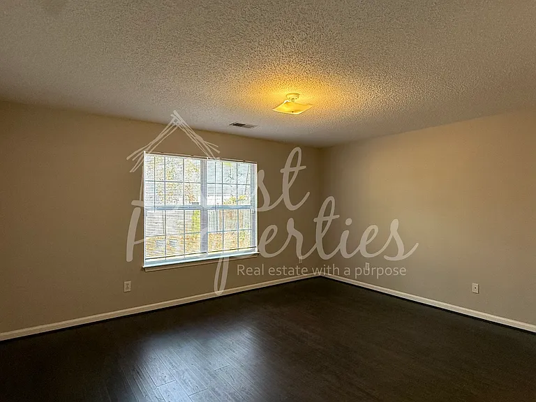 427 Kingston Trace Rd — Photo 9