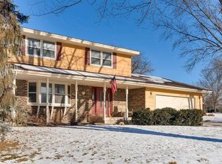 11042 Stanley Curv, Bloomington, MN 55437