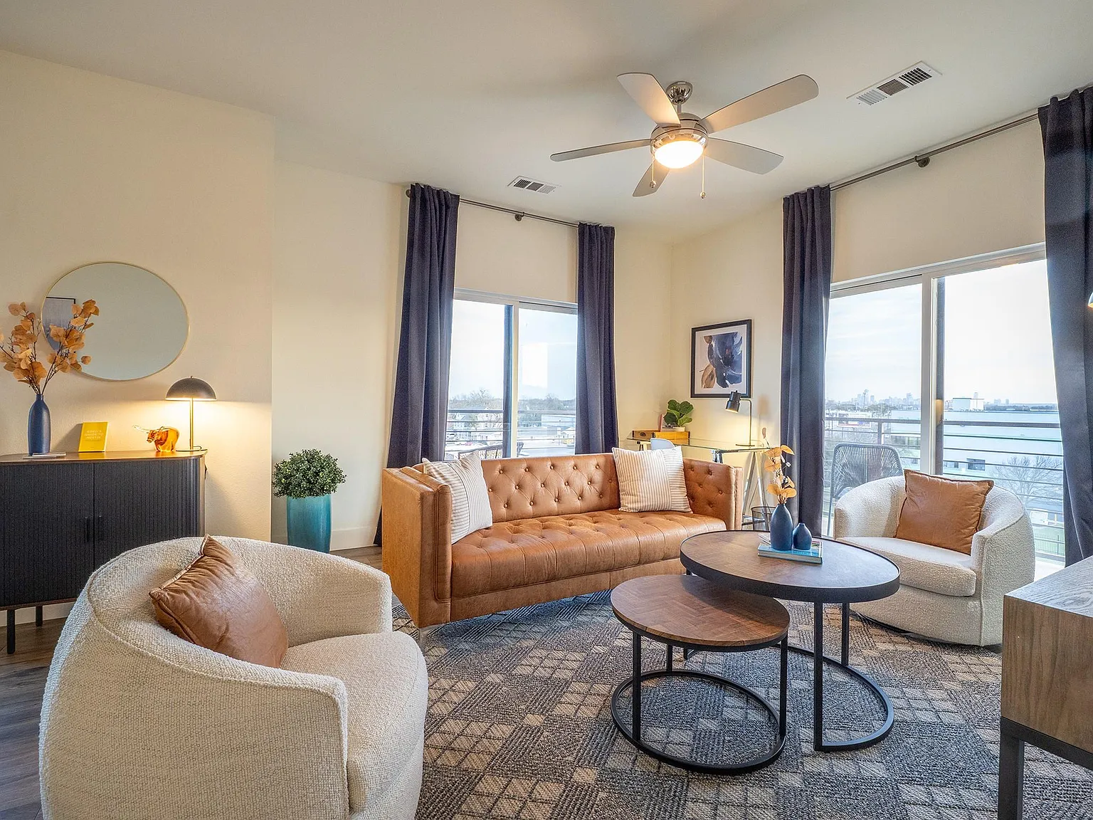 1 bed, 1.0 bath, 850 sqft, $2,500 — Photo 1