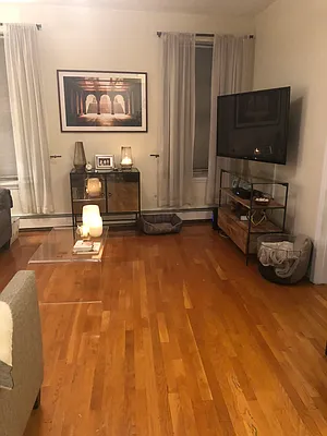 Rented by Realty Collective | media 10