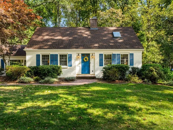 13 Andrews Rd, Topsfield, MA 01983