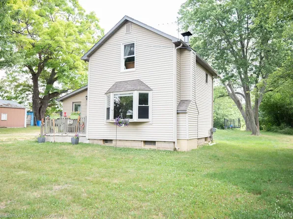 326 N Ann St, Byron, MI 48418