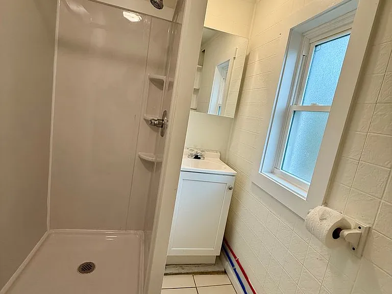 122 N Roosevelt St — Photo 11
