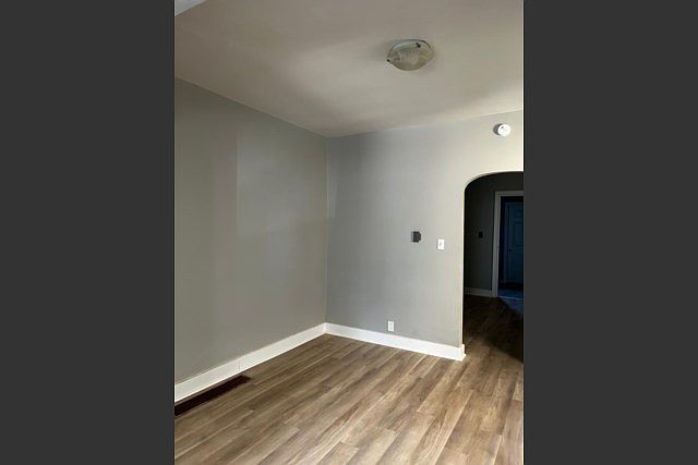 1st image of 21 Grace St