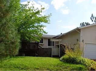 16636 Pinecrest Ct, Hidden Valley Lake, CA 95467