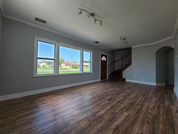 4th image of 4217 W 99th St
