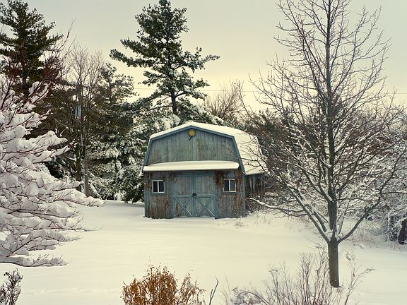 Barn, Winter