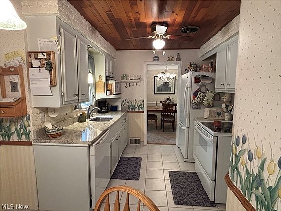 3rd image of 1420 Dorsh Rd