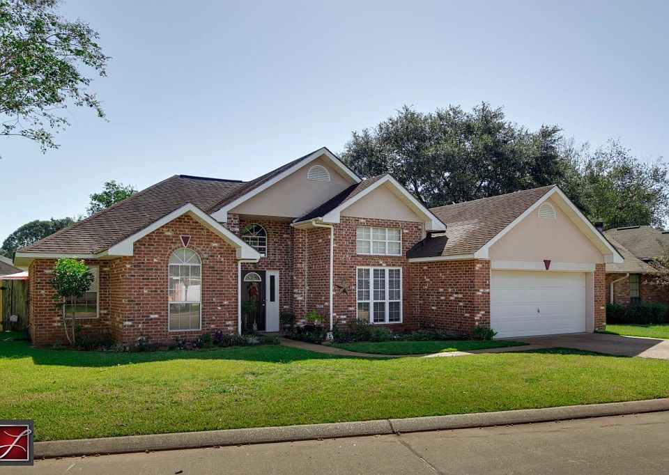 1st image of 6033 Cambridge Dr