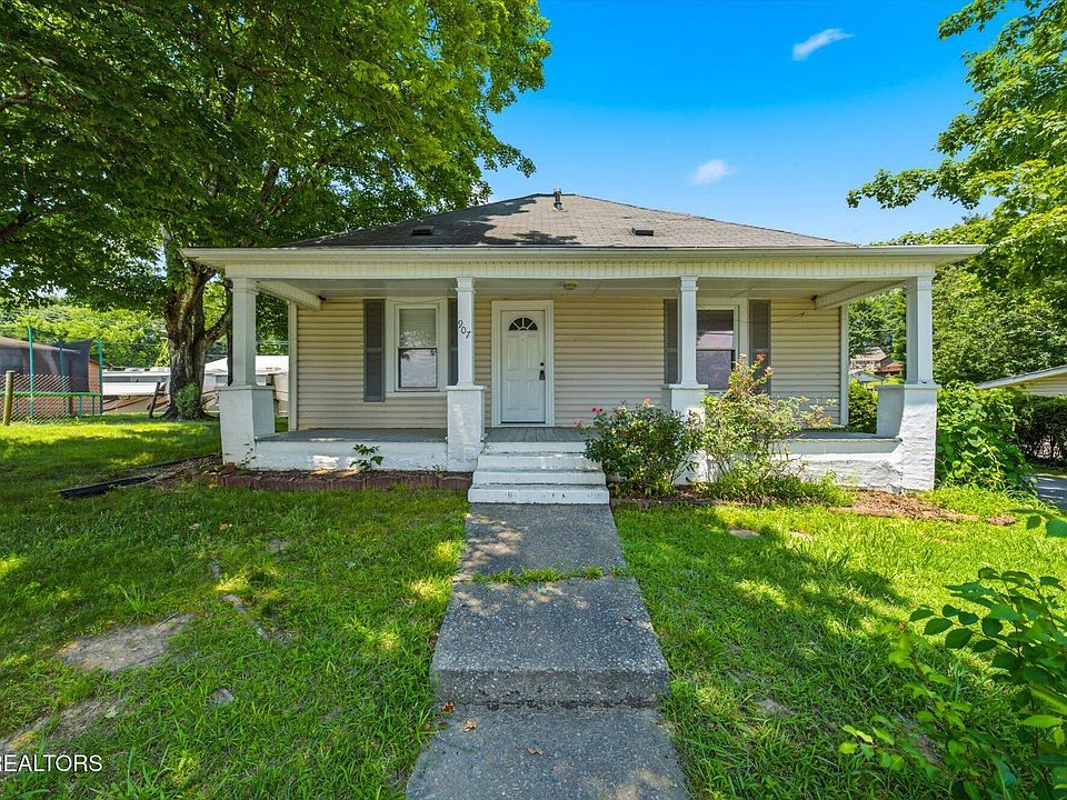 1st image of 907 W 2nd Ave
