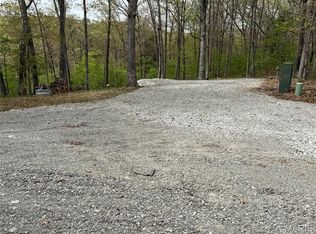28 Clarence Cannon Ln, Center, MO 63436