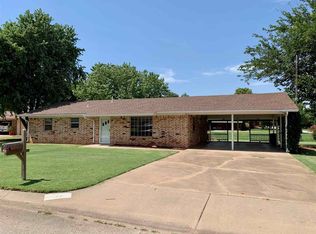 1301 Rose Ter, Perry, OK 73077