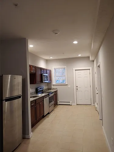 76 West St #8 Photo 1