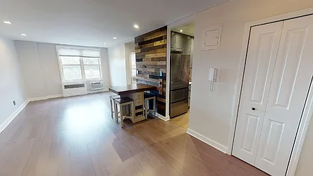 Rented by Metro Garden Realty NYC