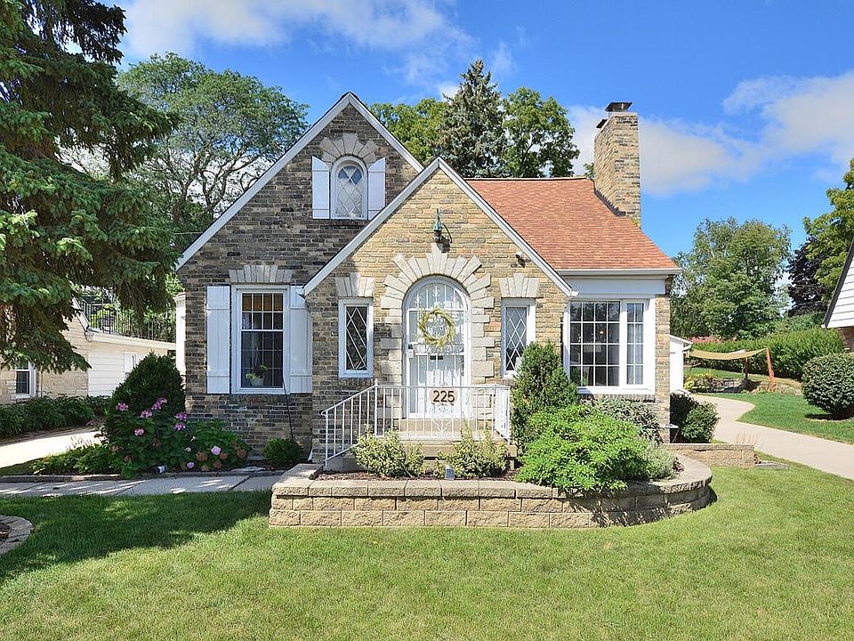 1st image of 225 Glenview AVENUE