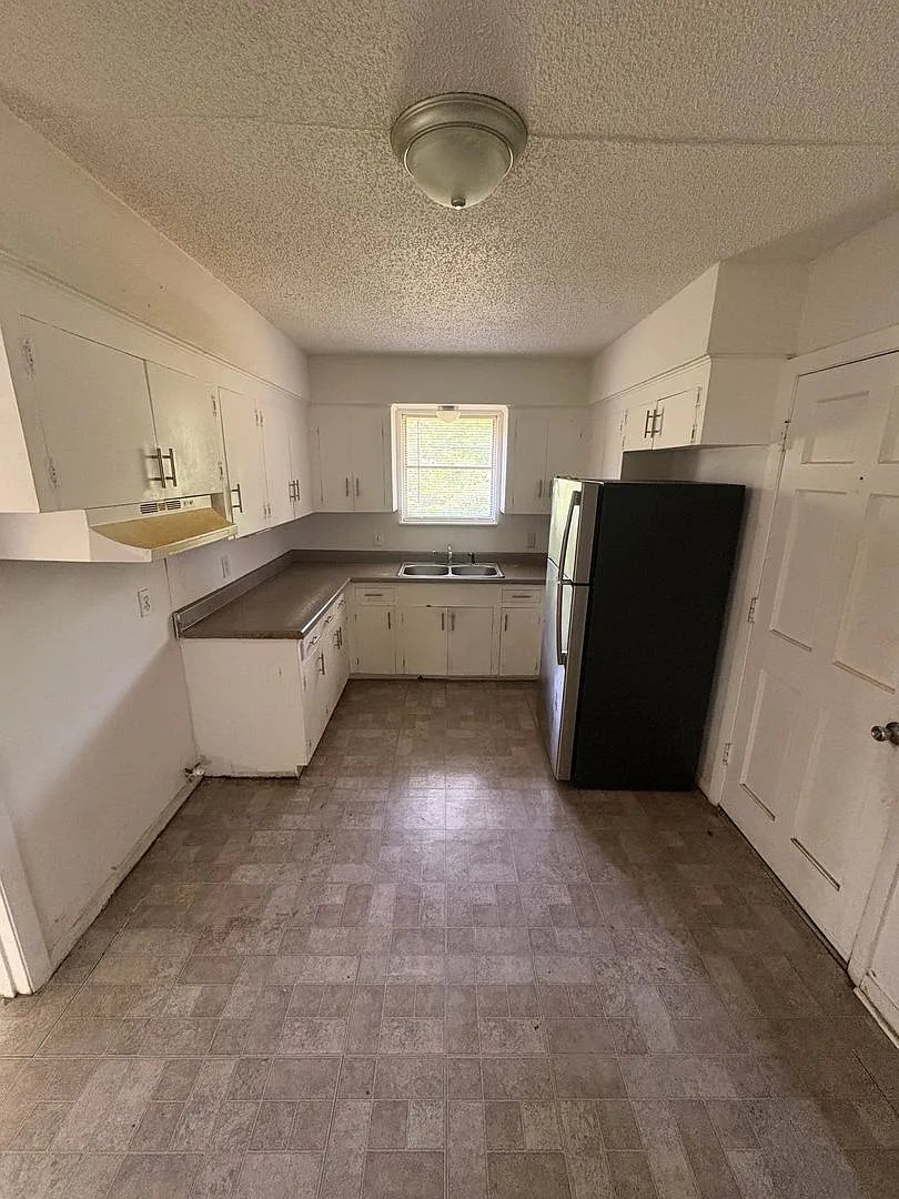 605 Seneca Trl — Photo 4