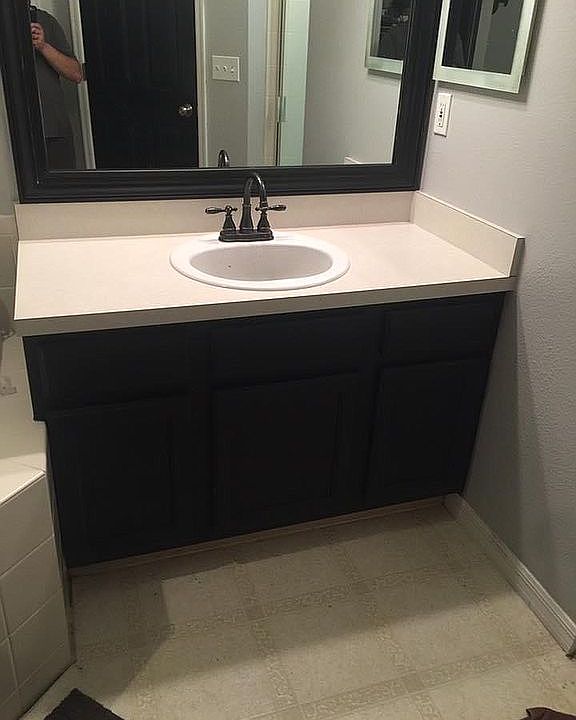 2nd image of 4086 Lake Bluff Dr
