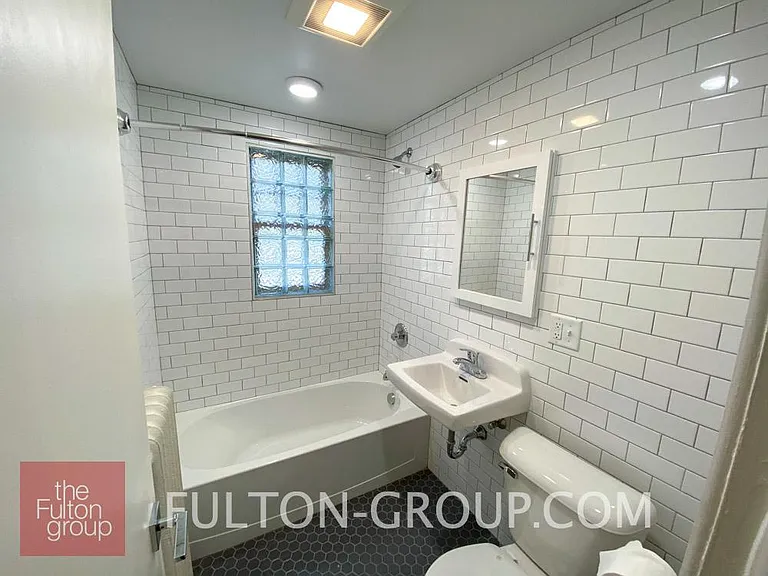 16 Lafayette Ave SE #3 — Photo 6