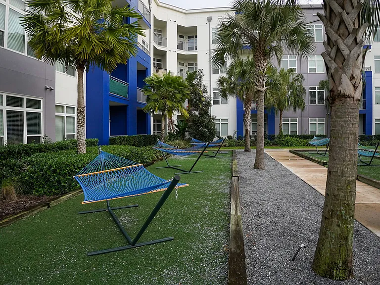 Solstice Apartments — Photo 21