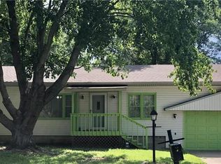 1711 Sun Valley Rd, Saint Joseph, MO 64507