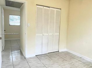 1004 SW 3rd Ave #1004, Hallandale, FL 33009