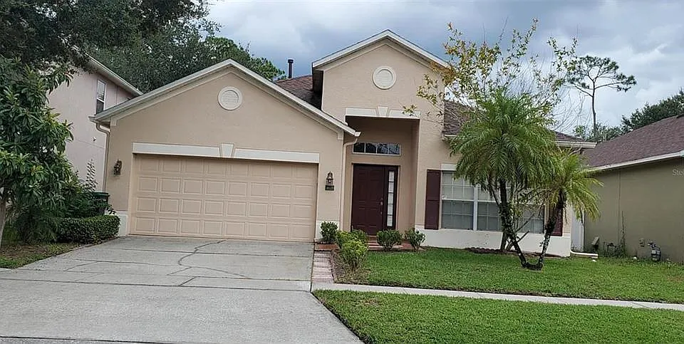4629 Riverton Dr